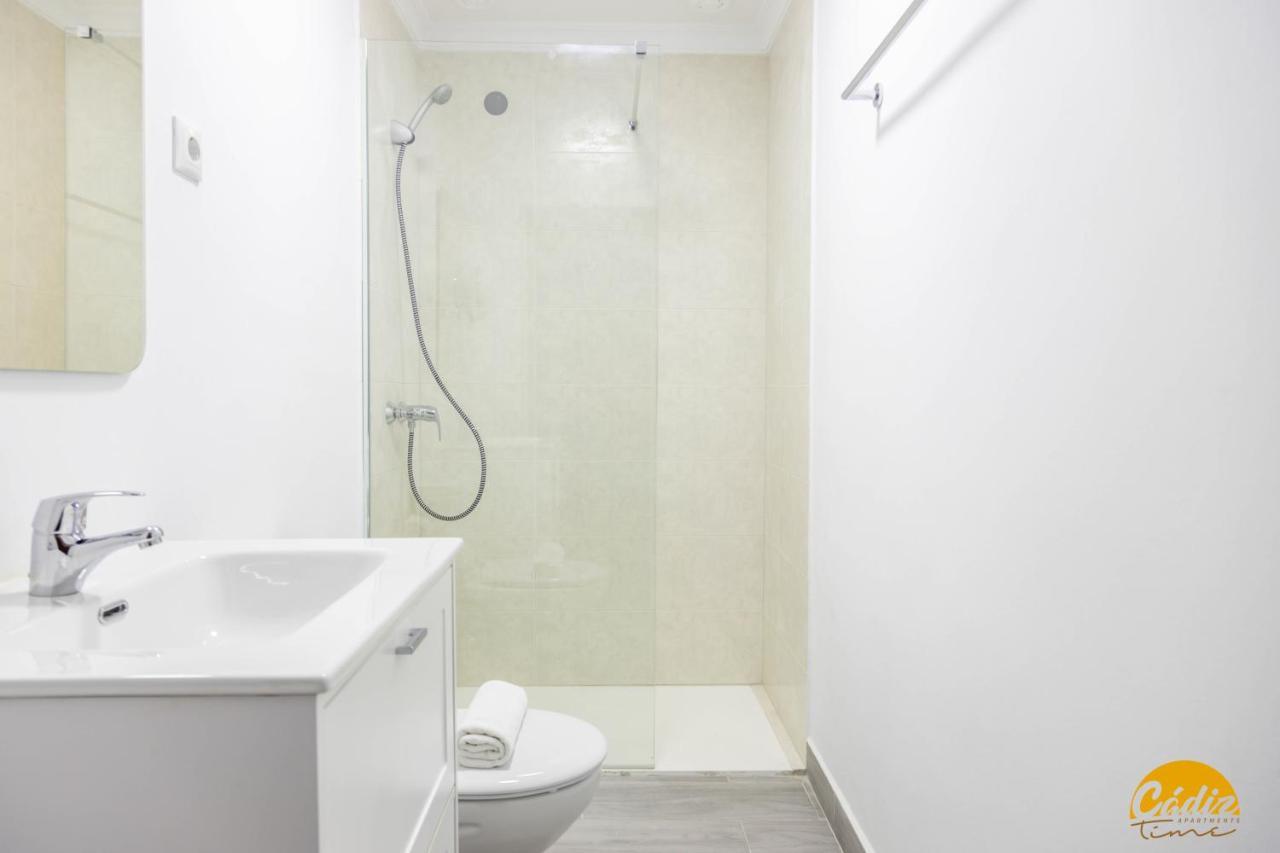 The House Of Colors By Cadiz Time Apartment Bagian luar foto