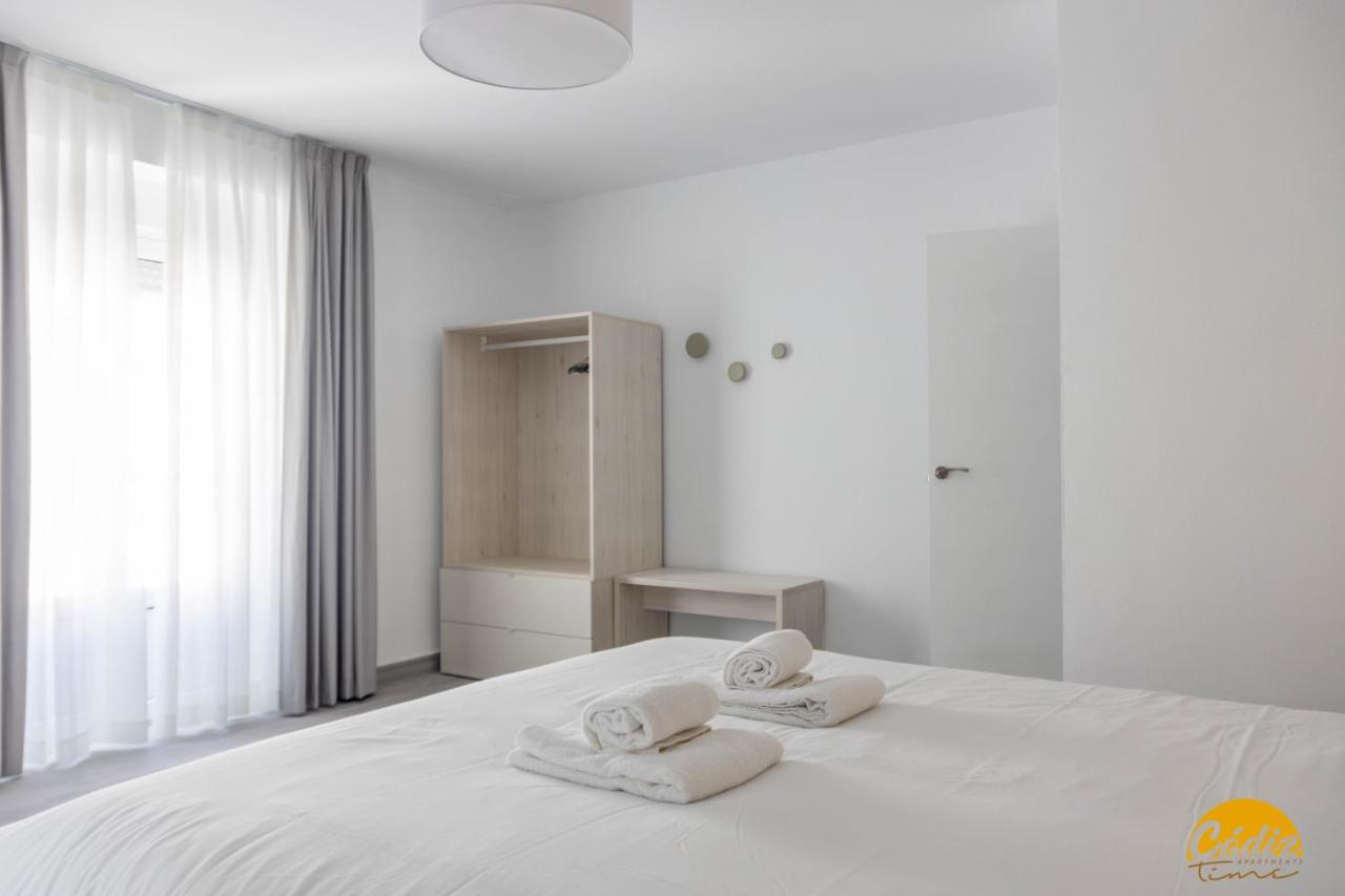 The House Of Colors By Cadiz Time Apartment Bagian luar foto